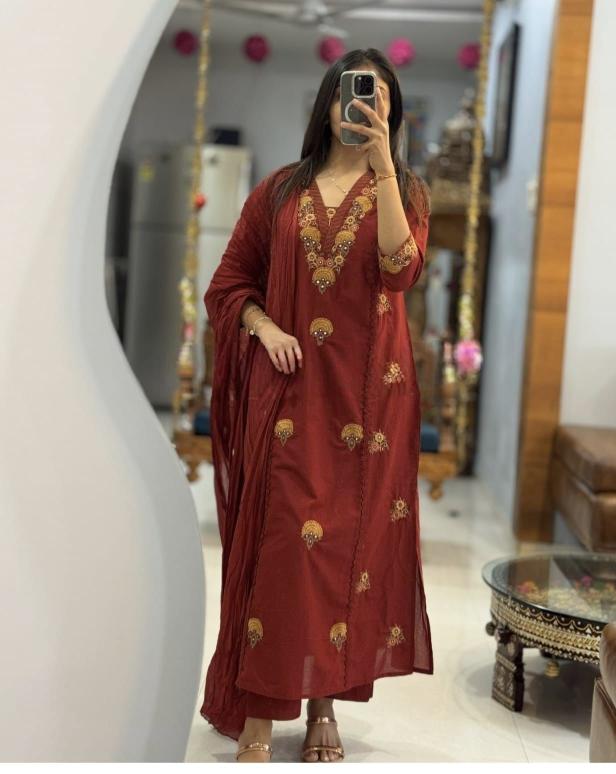 Jaipuri embroidery work kurtis wholesale ahmedabad